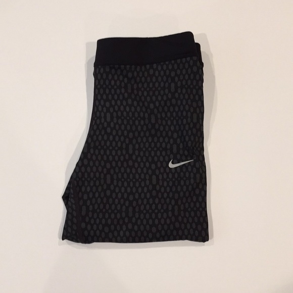 Nike Pants - Nike Dri-Fit Polka Dot Leggings 🖤 EUC